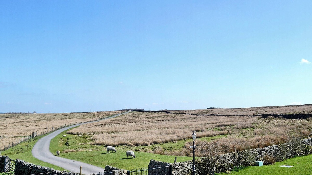 Oldfield Cottage | 1 bedroom accommodation in near Haworth