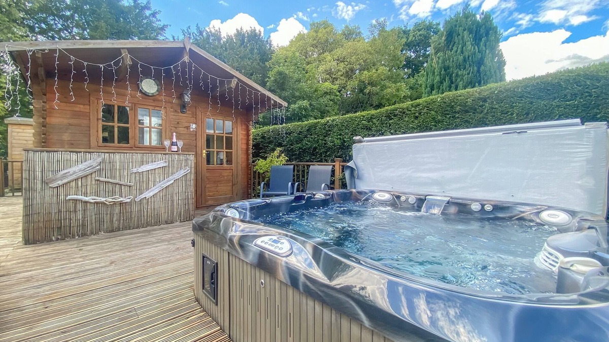 Hilperton Cottage | 1 bedroom accommodation in Trowbridge