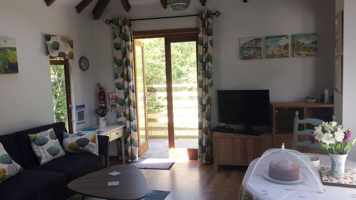 Yelland Cottage | 1 bedroom accommodation in Instow, near Barnstaple
