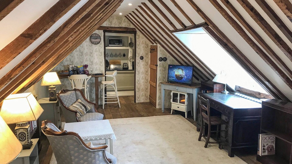 Haslemere Cottage | 1 bedroom accommodation in Fernhurst