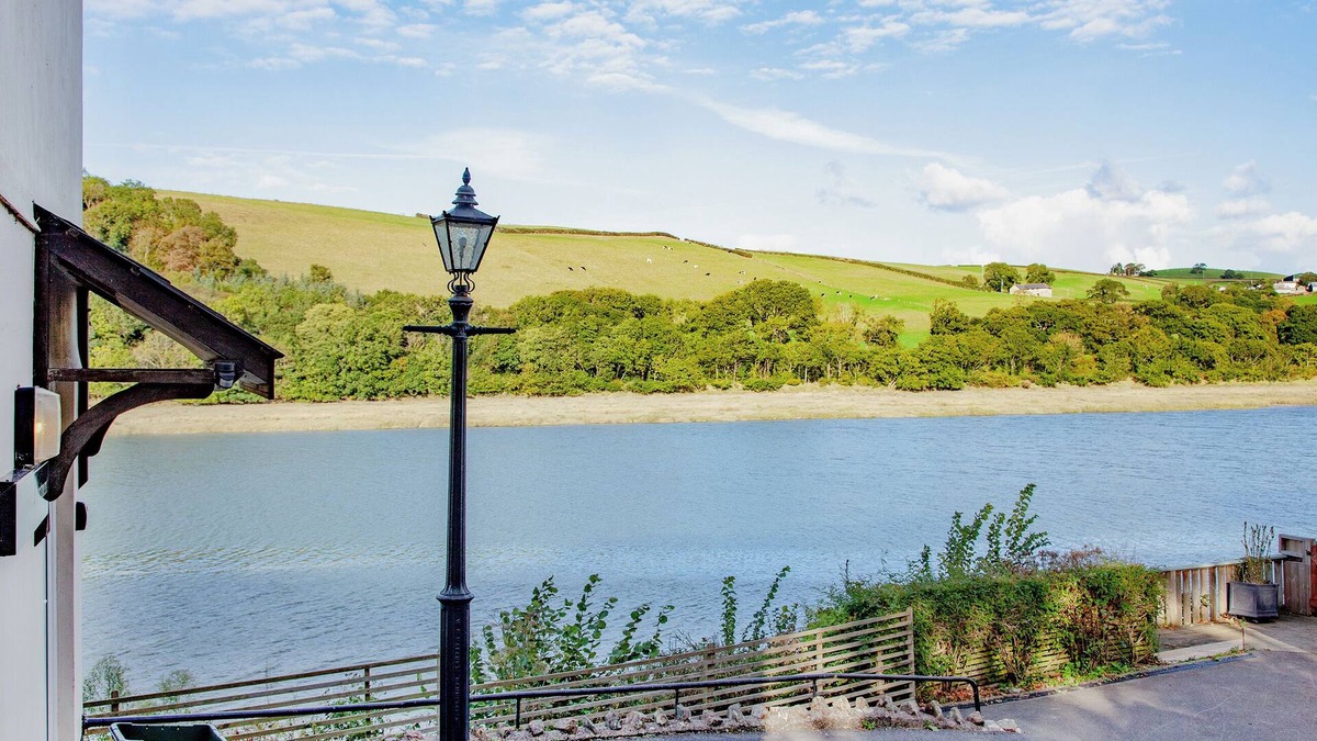 Littleham Cottage | 1 bedroom accommodation in Bideford