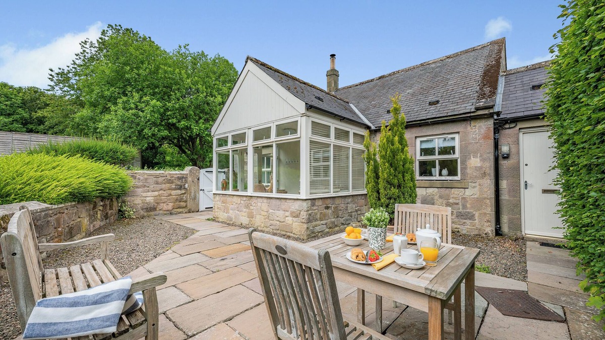 Chathill Cottage | 1 bedroom accommodation in Doxford, near Embleton