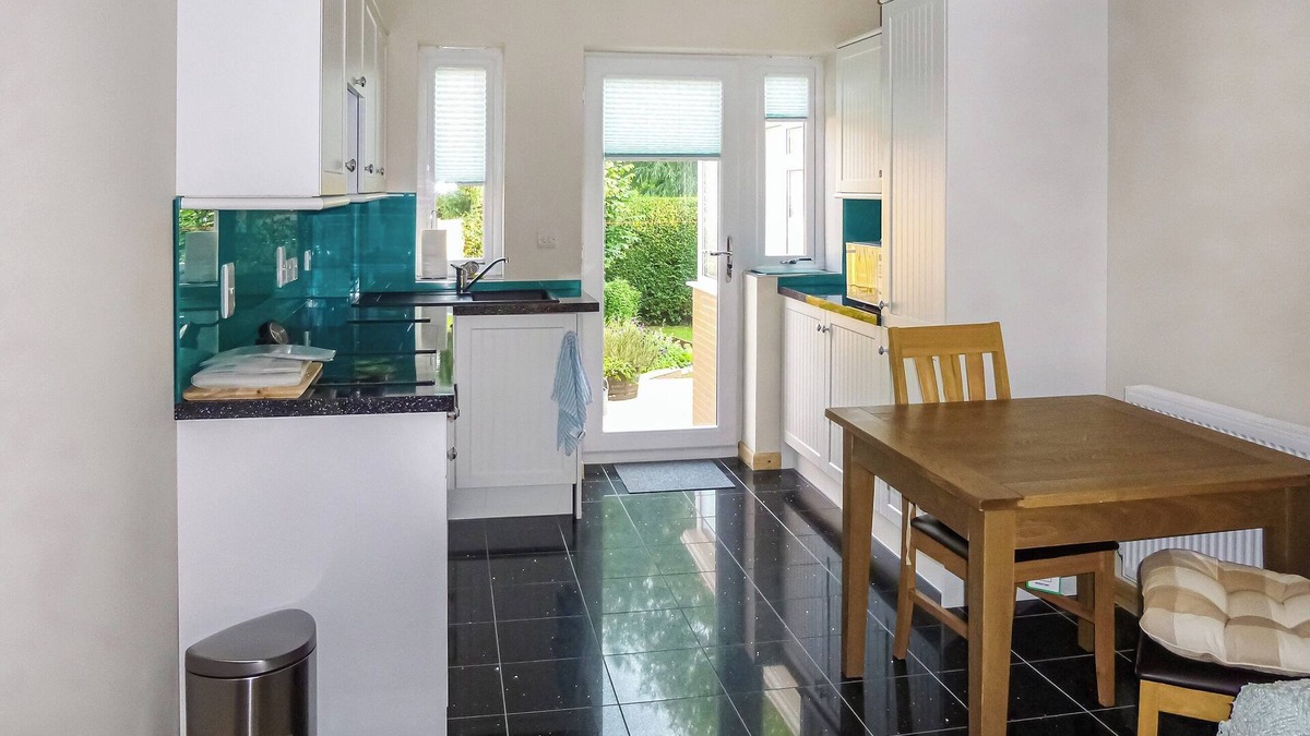 Hereford Cottage | 1 bedroom accommodation in Holmer, near Hereford