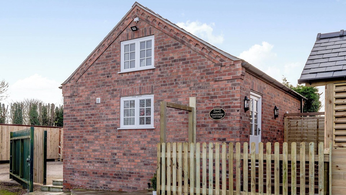 Wainfleet All Saints Cottage | 1 bedroom accommodation in Wainfleet St. Mary, near Skegness