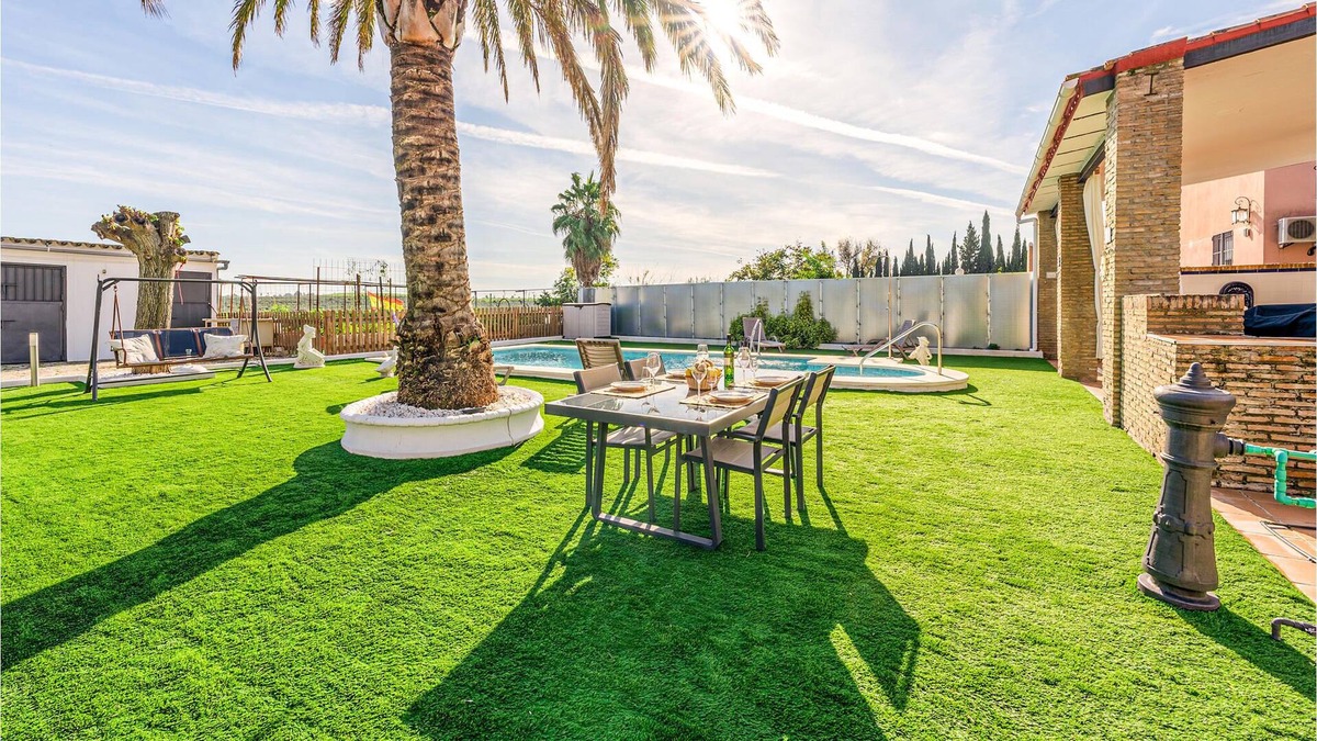 Salteras Apartment | 1 bedroom accommodation in Salteras