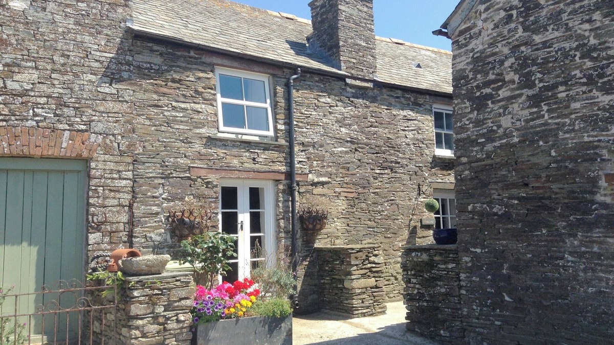 Trebarwith Cottage | 1 bedroom accommodation in Trebarwith, Delabole