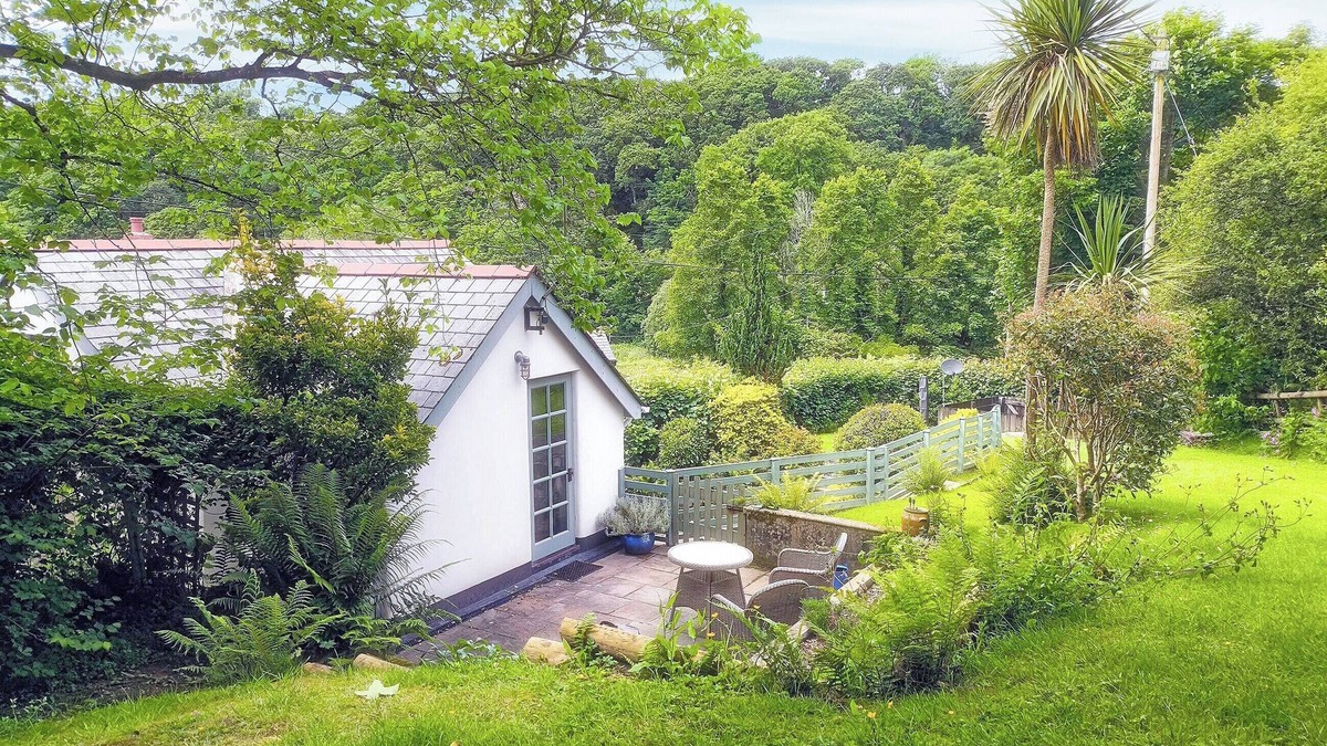 Hartland Cottage | 1 bedroom accommodation in Hartland