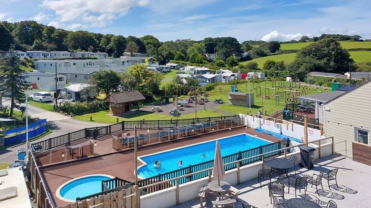 Leedstown House | 1 bedroom accommodation in Hayle