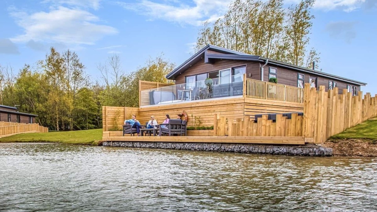 Laceby Ski Chalet | 1 bedroom accommodation in Laceby