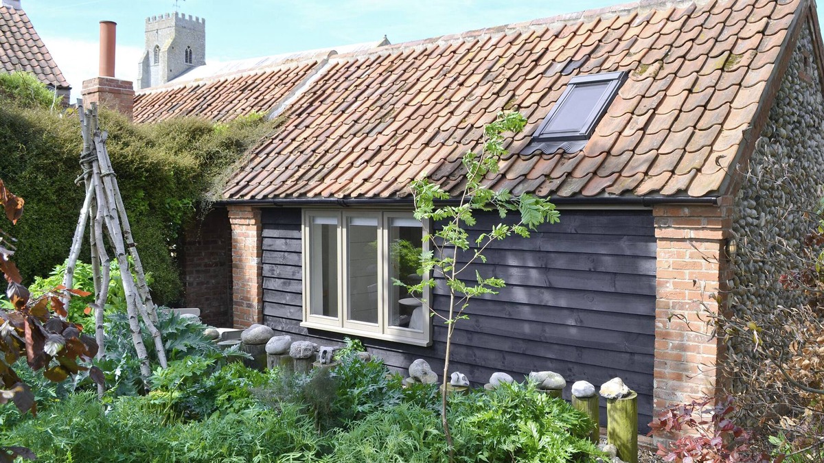 Salthouse Cottage | 1 bedroom accommodation in Salthouse, near Holt