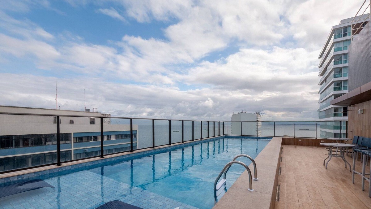 Barra Apartment | 1 Bedroom Apart w/Air 120m From the Beach Esb0310