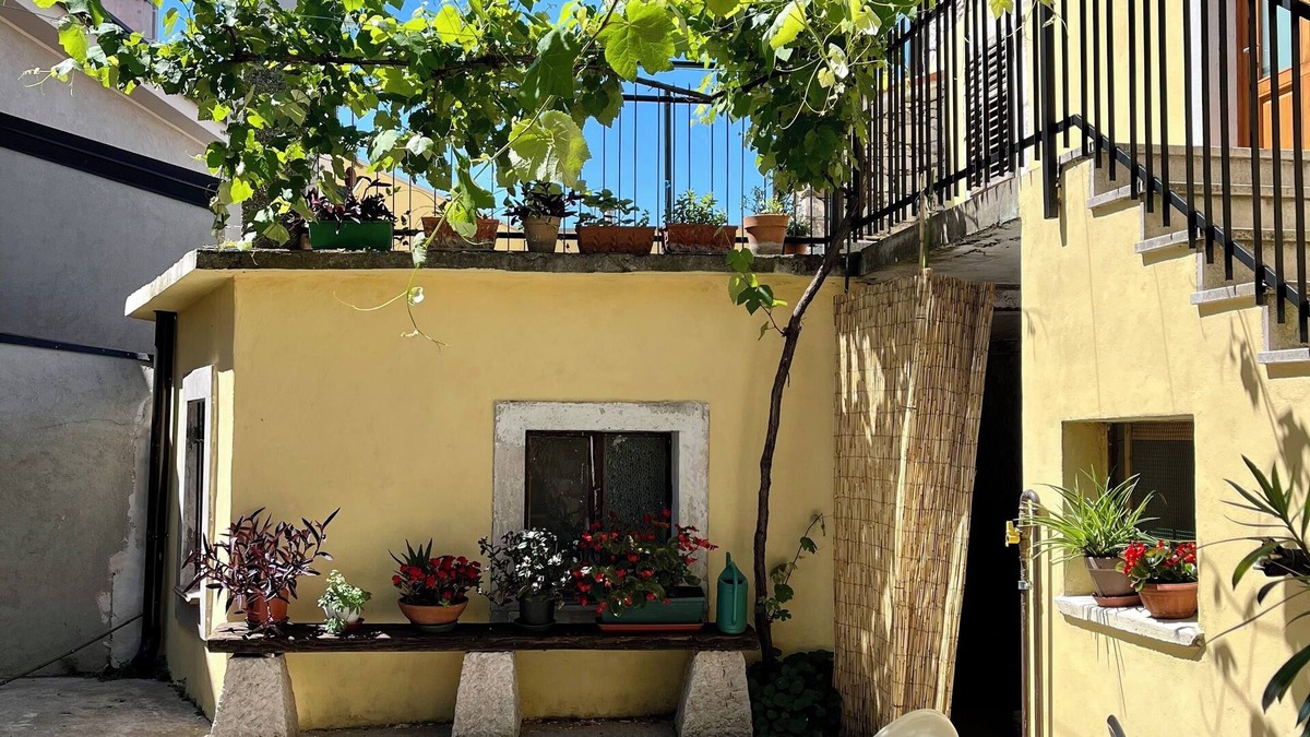 Altipiano Ovest Apartment | 1 bedroom apartment in santa croce
