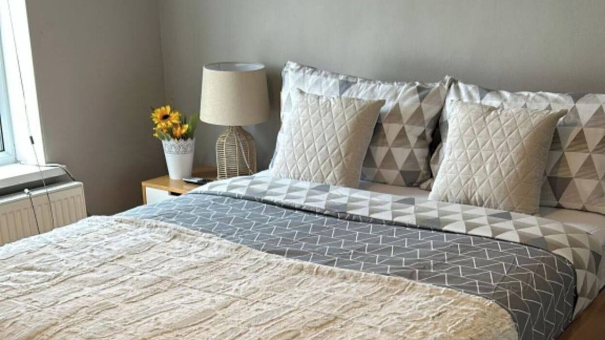 Forest Gate Apartment | 1 Bedroom Apartment - Central, Free Parking