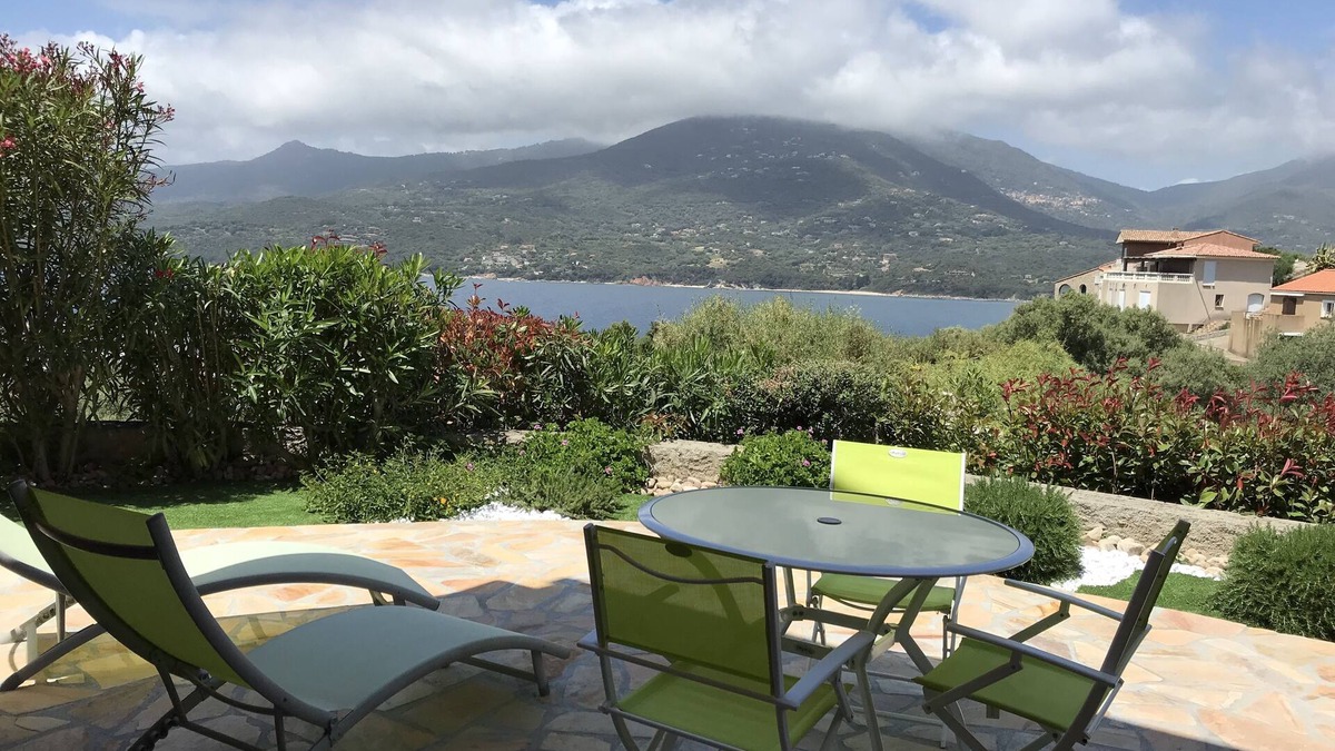 Propriano Apartment | 1 bedroom apartment in villa, quiet, sea view, near beaches and town center