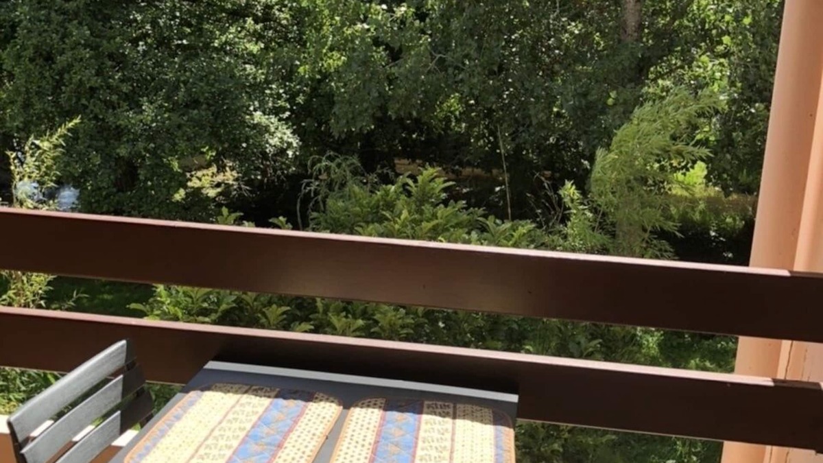 Pont-Aven Apartment | 1-bedroom apartment overlooking the river Aven and the Bois d'Amour