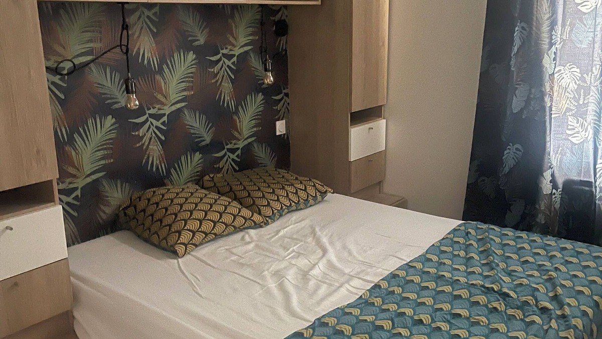 Favieres Apartment | 1-bedroom apartment With sofa bed 140 Fully equipped Functional Flexible