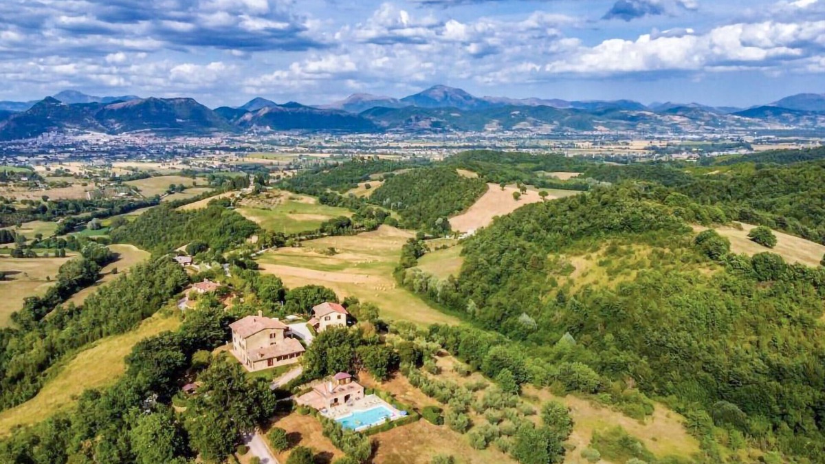 Monteluiano Apartment | 1 bedroom awesome apartment in Gubbio