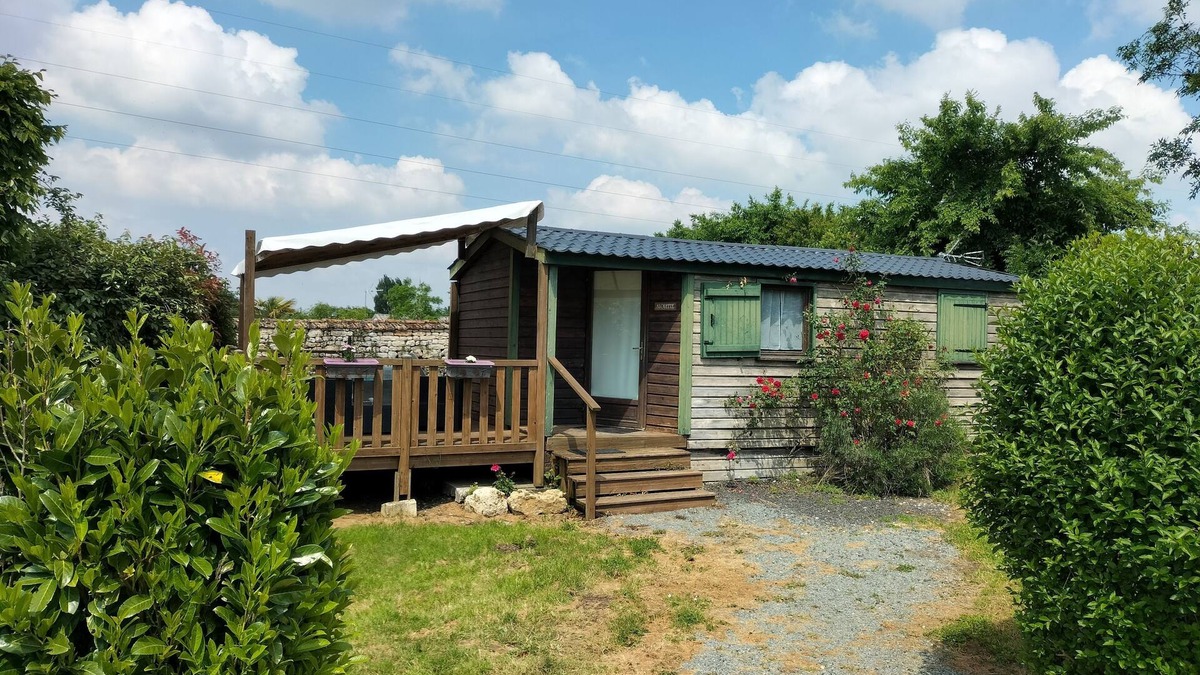 Cabariot Ski Chalet | 1 bedroom chalet alouette
