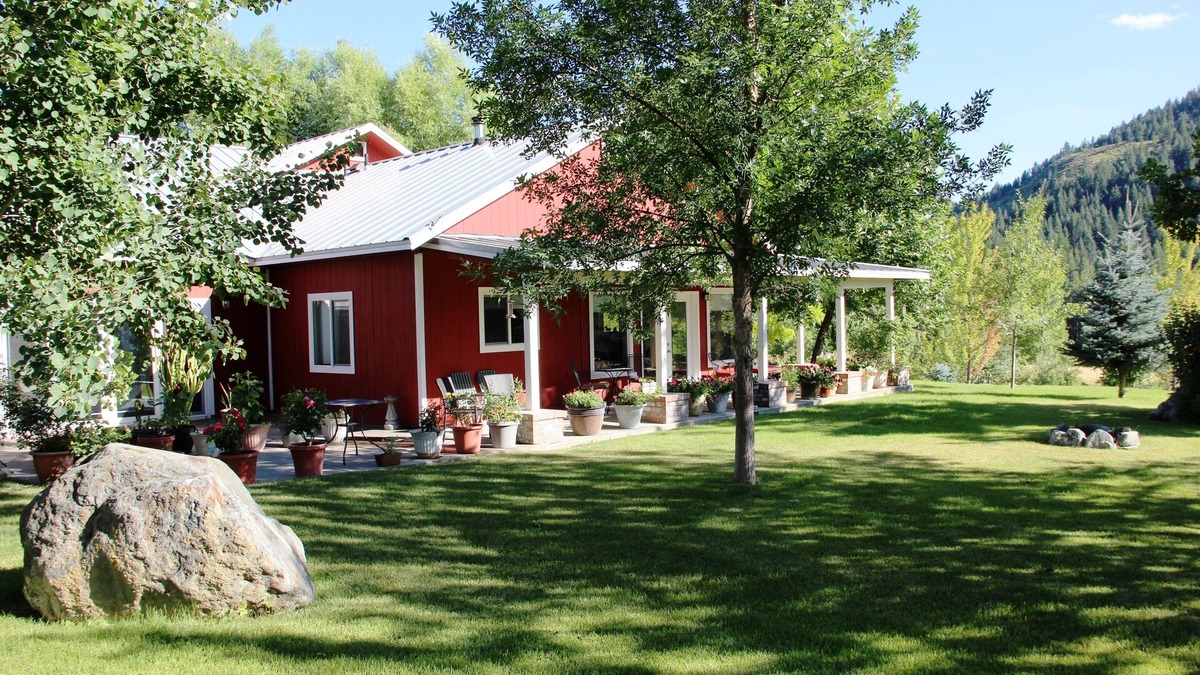 Rice Cottage | 1-bedroom cottage just 14 minutes from Franklin D Roosevelt Lake