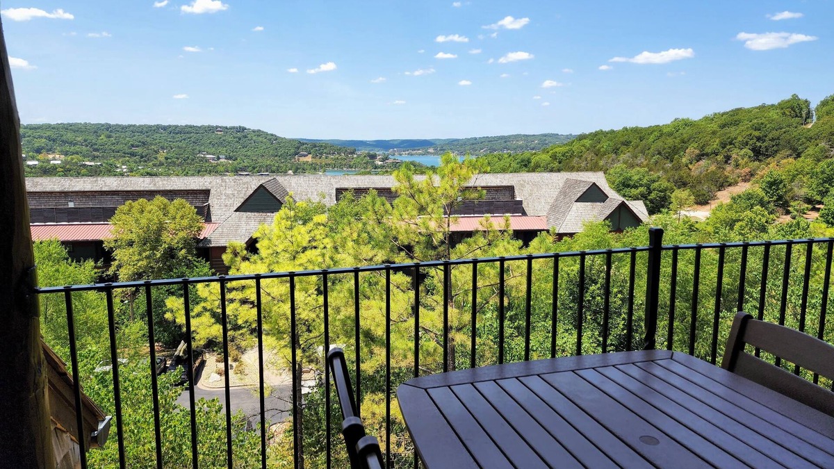 Big Cedars Villa | 1 Bedroom Lodge, WILDERNESS CLUB AT BIG CEDAR Ridgedale, MO