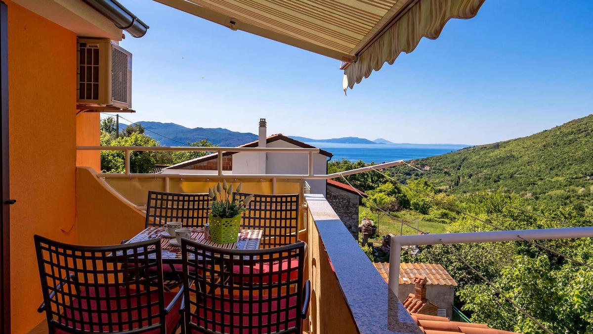 Golovik Apartment | 1 bedroom lovely apartment in Brsec