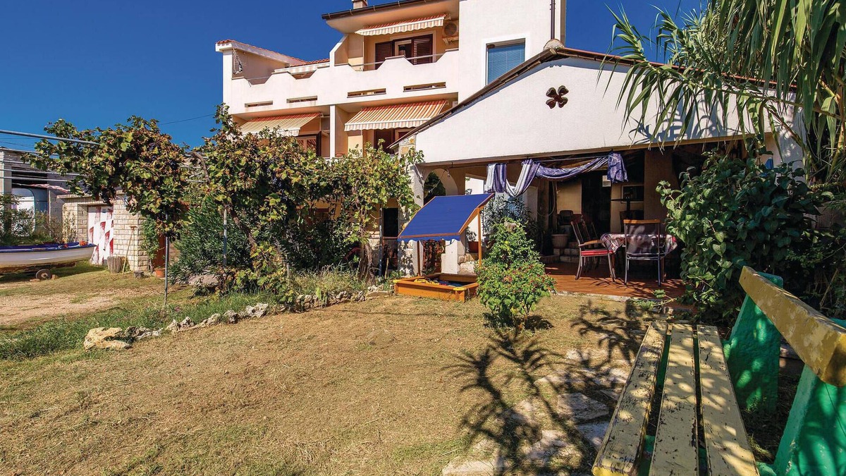 Dinjiska Apartment | 1 bedroom nice apartment in Dinjiska