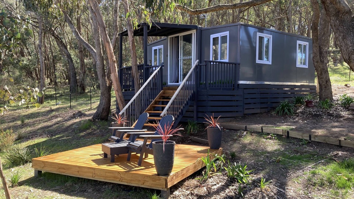 Drummond North Cabin | 1 bedroom pet friendly cabin