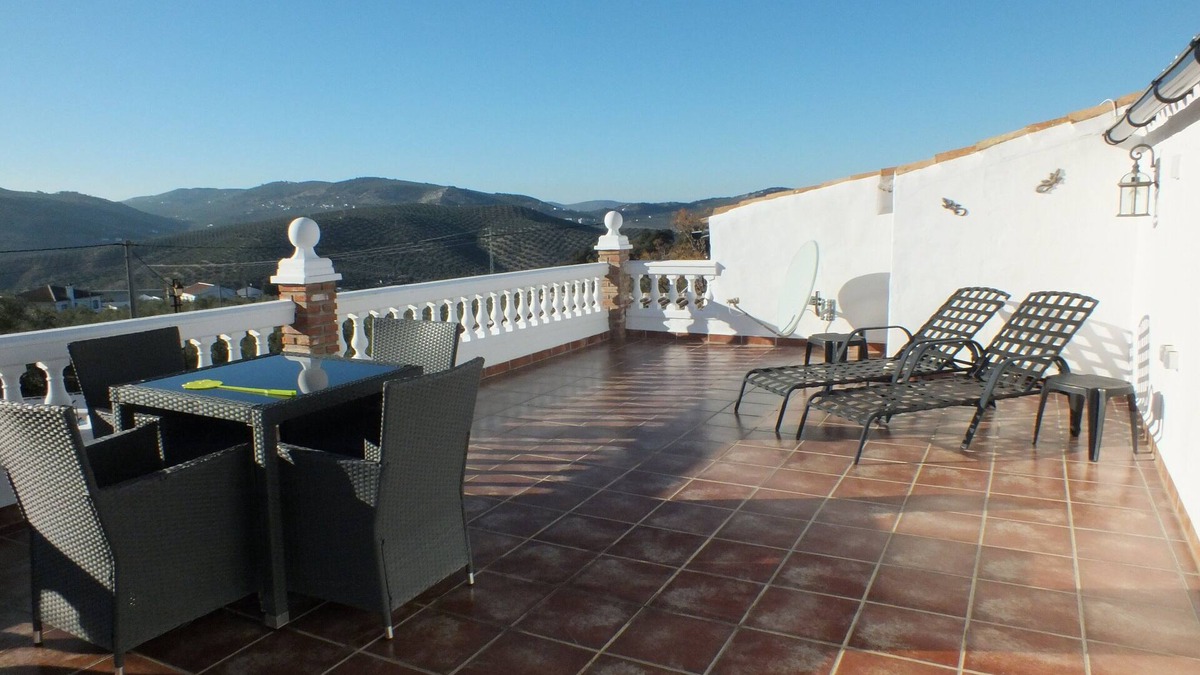 Fuente del Conde Apartment | 1 bedroom self catering NEW PRIVATE ROOF TERRACE