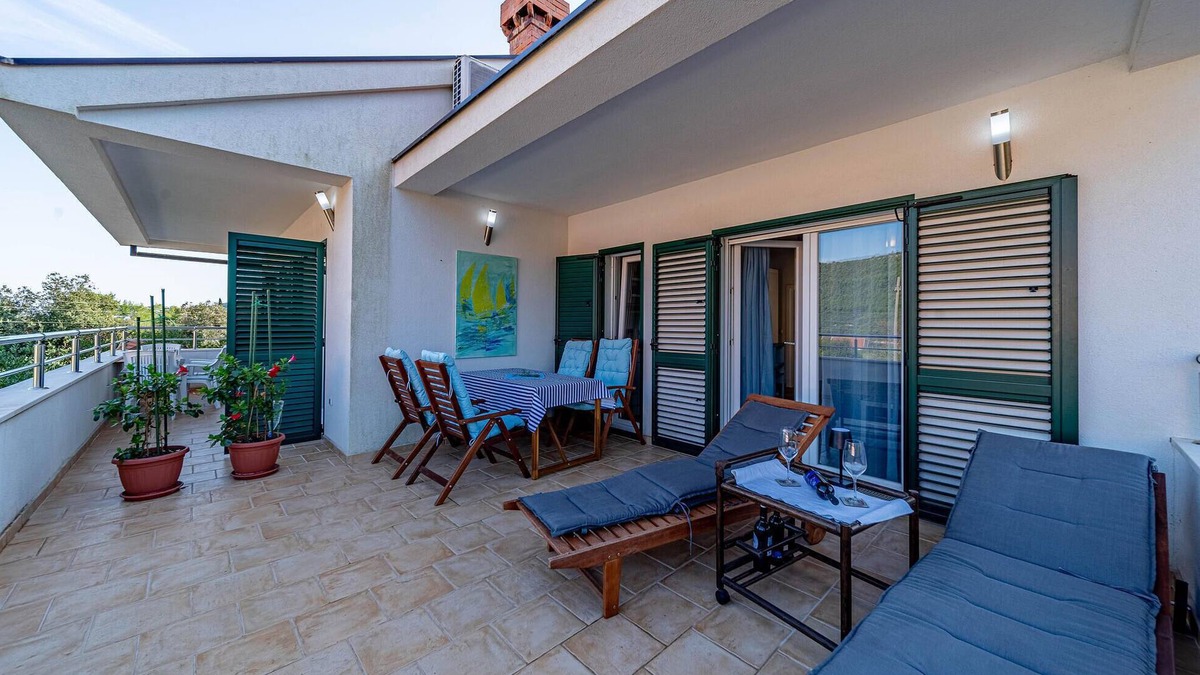 Broce Apartment | 1 bedroom stunning apartment in Broce
