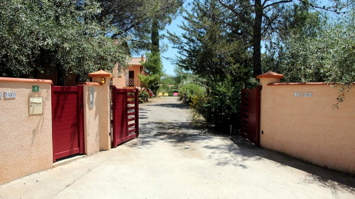 Cebazan House | 1 bedroom villas fully air conditioned with shared, heated and covered swimming pool