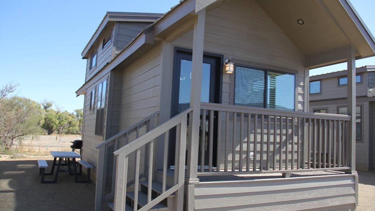 Camp Verde House | 1 Bedroom w/Loft Cabin Sleeps 6, Top Notch Amenities, 30 min. to Sedona no Pet