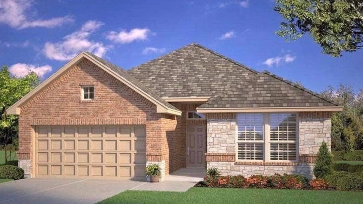 Krum House | 1 bedroom with queen size bed and shared bathroom one guest per room