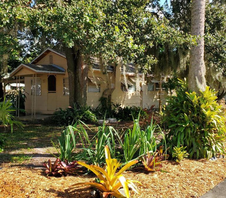 Titusville House | 1 Beige Cozy Bungalow or 1 White Cozy Efficiency Cottage in Titusville