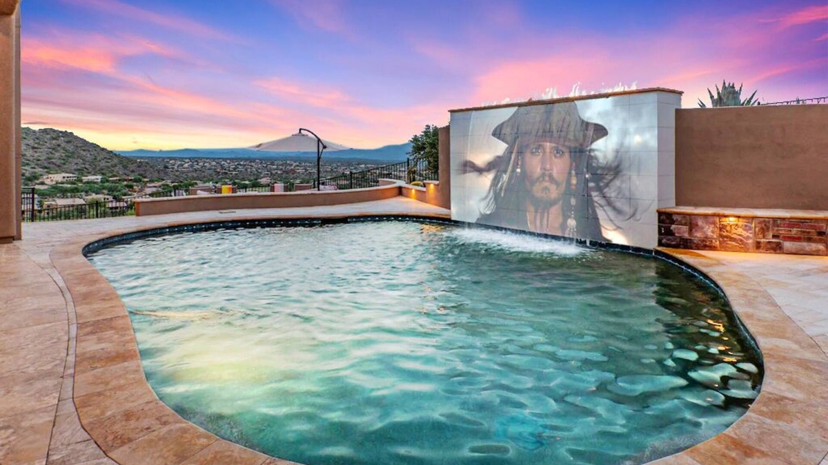 Fountain Hills House | #1 BEST VIEWS 7500 SF Mansion W/MOVIE Pool, Game Room, 11 King Beds, Fountain!