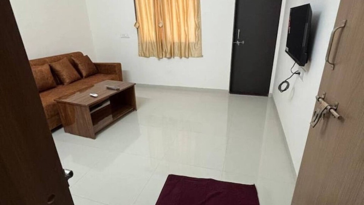 Pune Bed & Breakfast | 1 bhk comfy stay 1