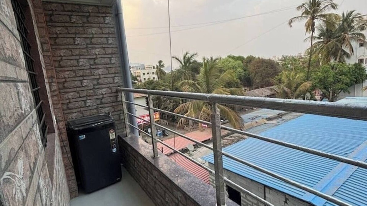 Pune Bed & Breakfast | 1 bhk comfy stay 201