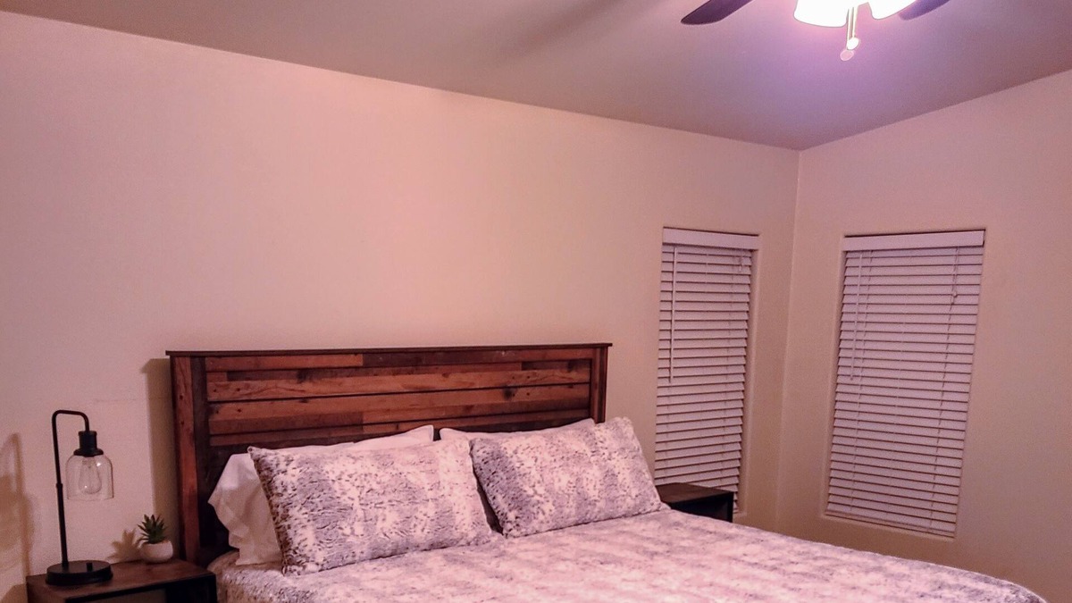 Lava Hot Springs House | 1 Block from Main St! Steps to Hot Pools! Cozy, spacious, central location!