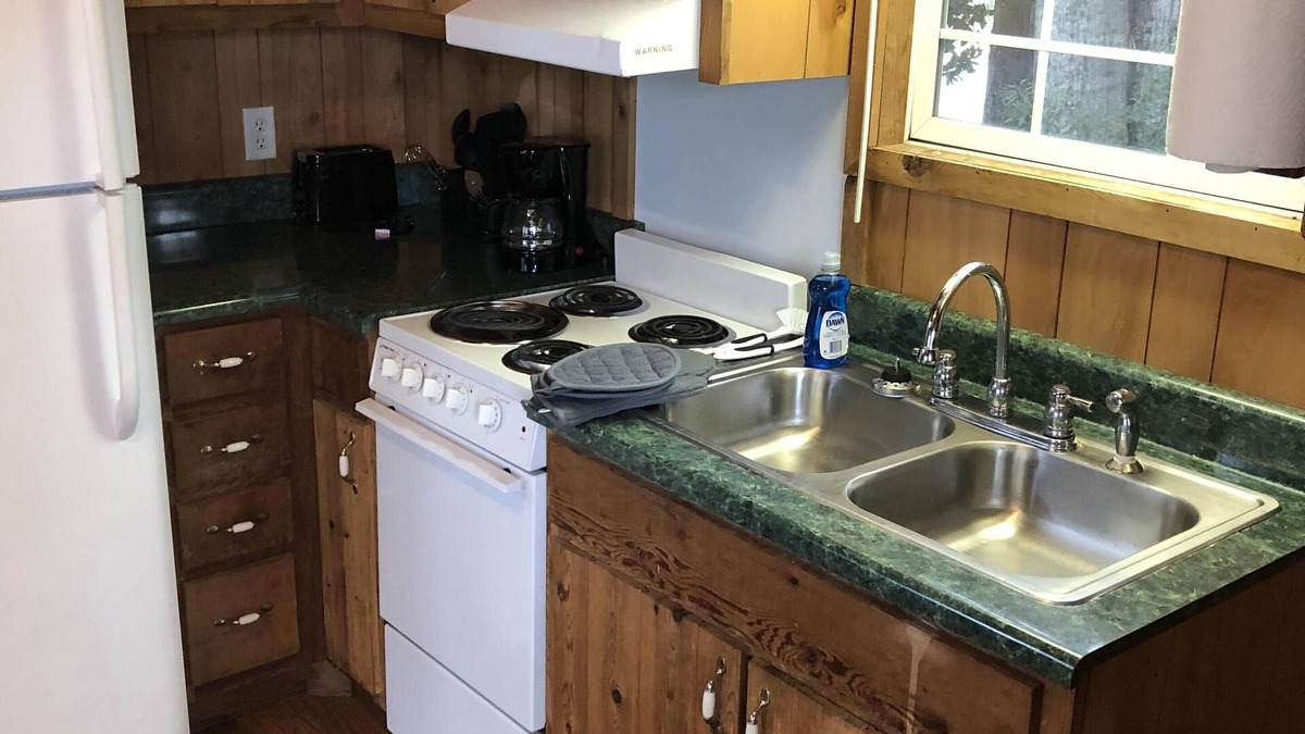 Slidell Cabin | 1 BR 1BA Cabin at Salt Bayou Kampground