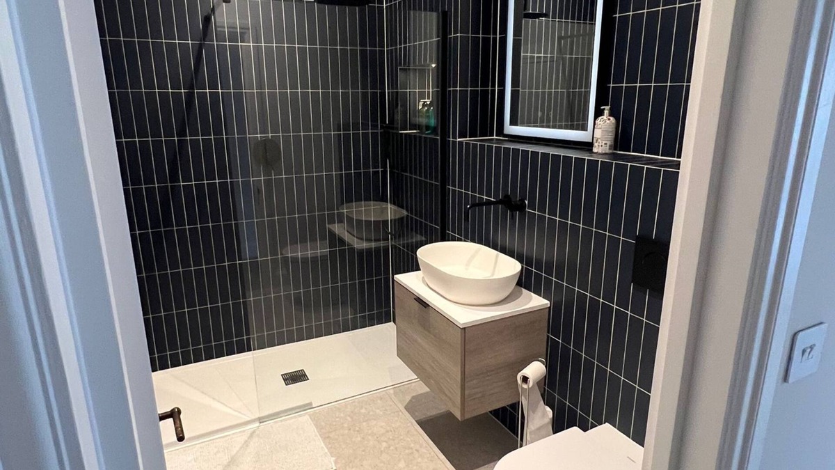 North Richmond Apartment | 1 BR Flat opposite Richmond Tube Station 2 beds