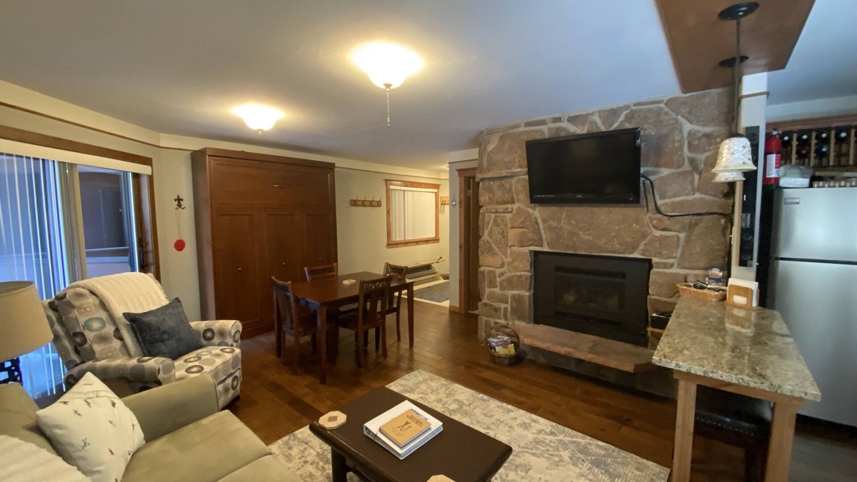 Old Town Condo | 1 BR sleeps 5. Walk to the Gondola! Woods & Fraser River off the back deck.