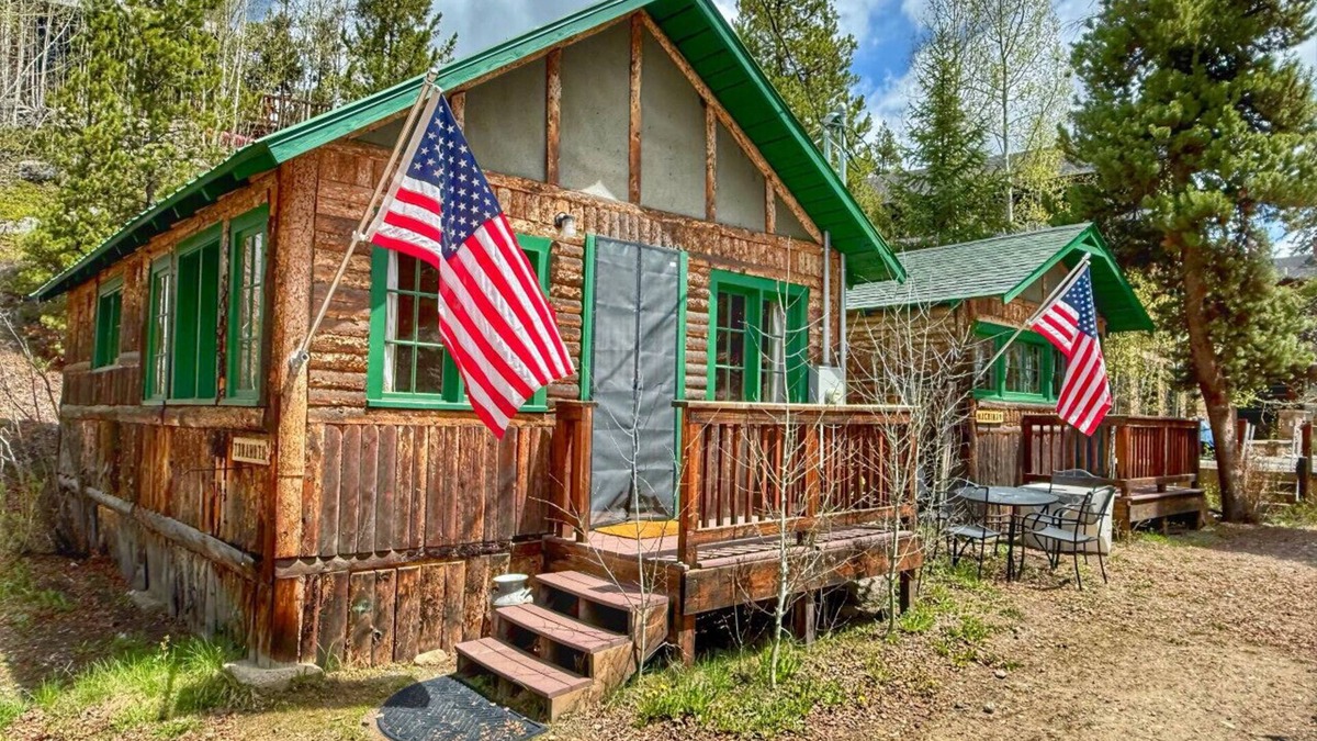 Grand Lake Cabin | 1 BR w/futon-short walk to lake
