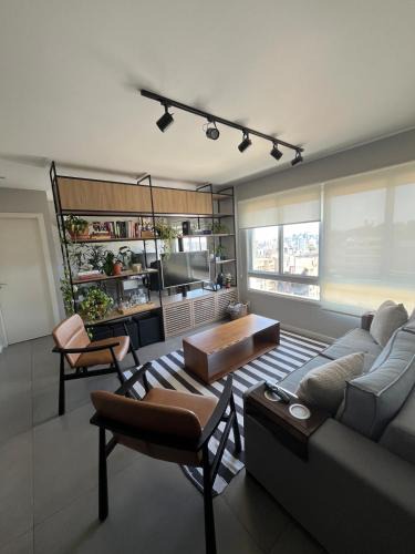 Petropolis Apartment | 1 Dorm - Alto Padrão - 16 Andar - Home Office