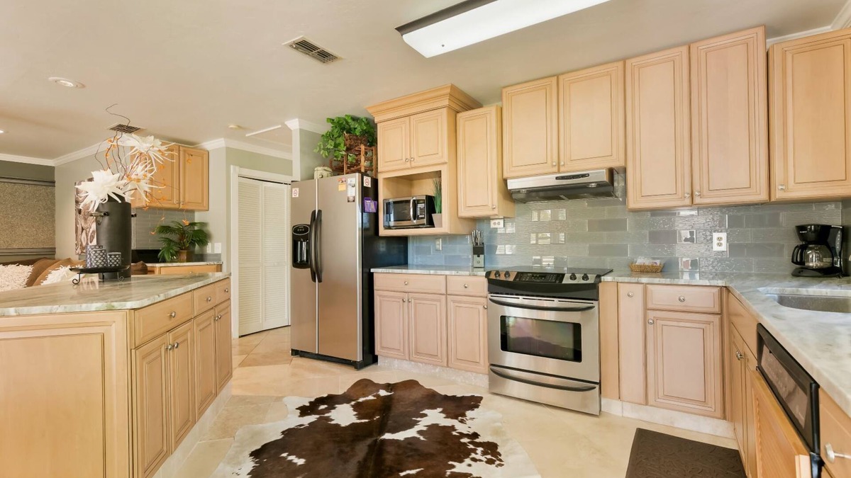 Mid Island Apartment | 1 Island Hideaway