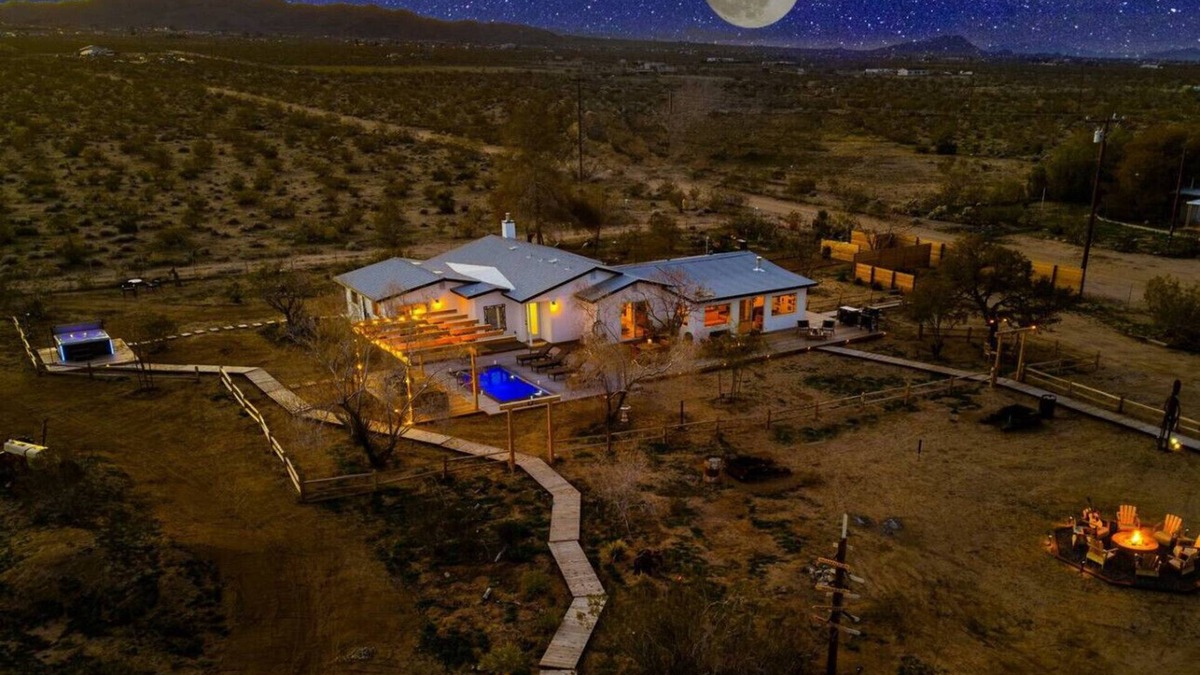 Landers House | #1 Joshua Tree Escape-Heated Pool