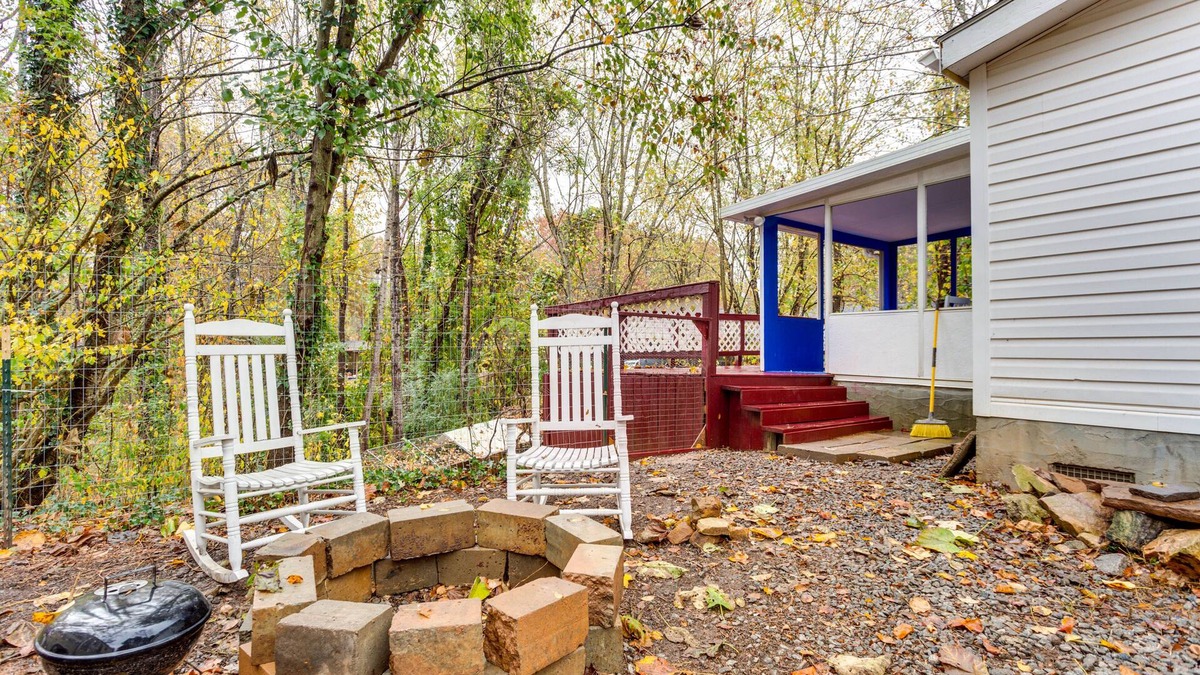 Clarkdale House | 1 Mi to Lake Allatoona: Family Home on Farm!