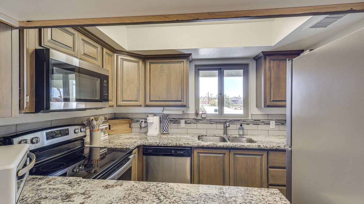 Lake Havasu City Apartment | 1 Mi to Lake Havasu: Outdoor Rec Hub w/Views!