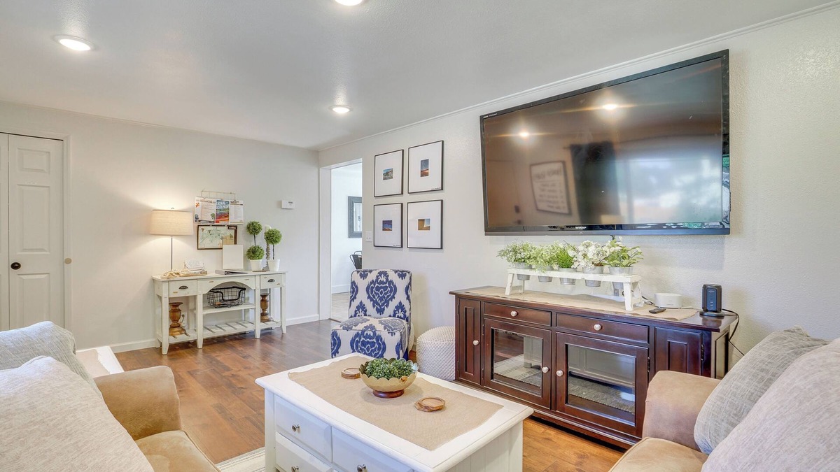 Vernal House | 1 Mi to Main Street Vernal: Updated Home w/Yard!