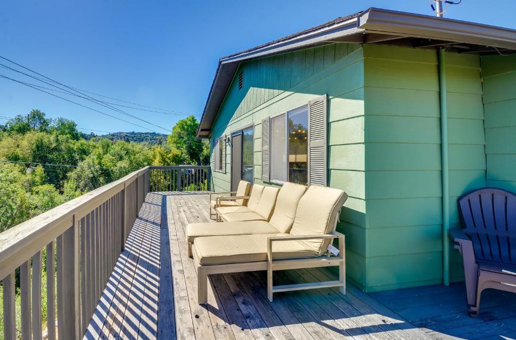Prescott House | 1 Mi to Whiskey Row Home with Fire Pit and Deck