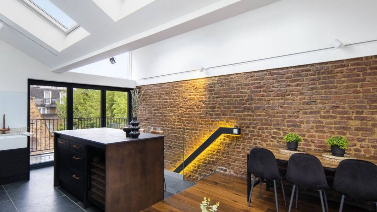 Euston House | 1 Min Walk to Euston Station | Modern Townhouse