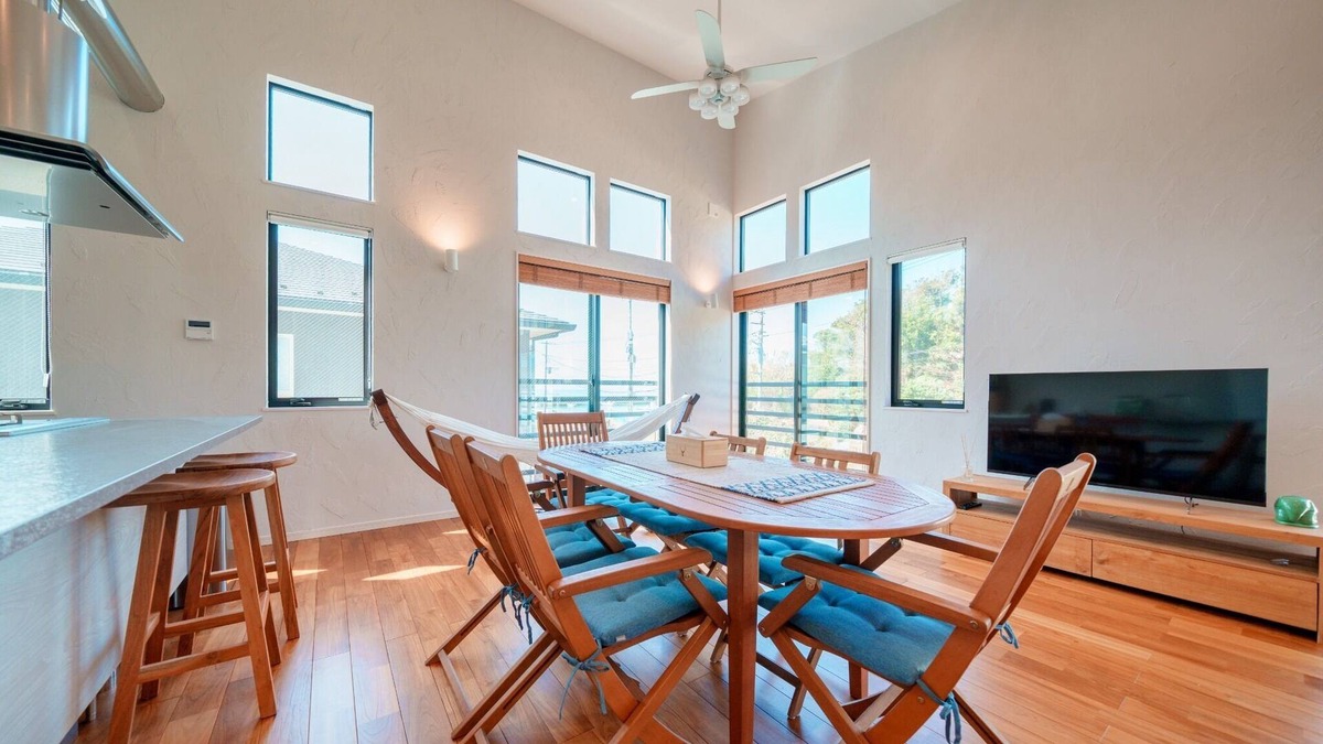 Yokosuka House | 1 minute walk from Kuruwa Beach There is a pool / Yokosuka Kanagawa